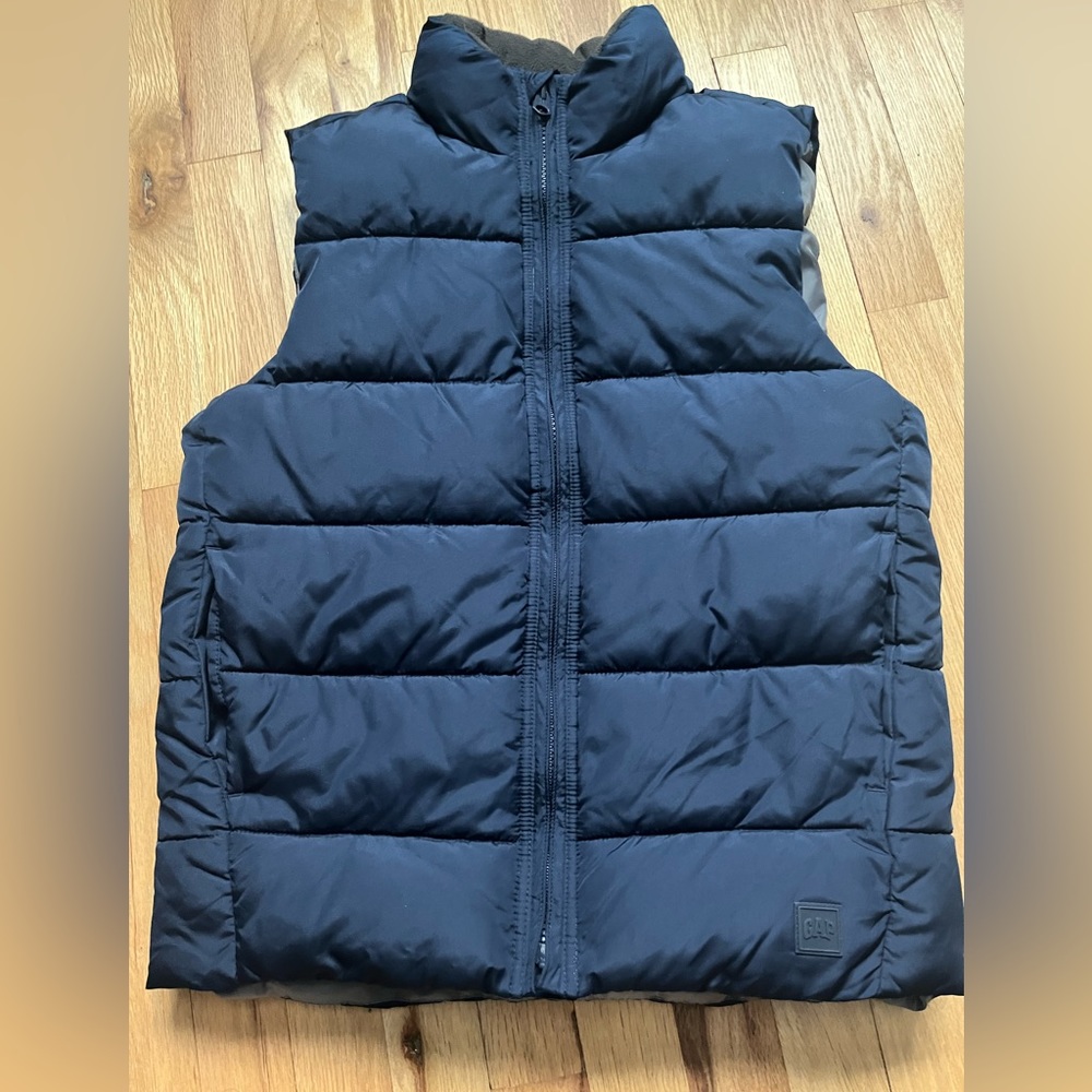 GAP navy boys puffer vest size XL